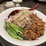 金町製麺 - 汁なし担々そば