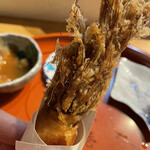 天婦羅 國久 - とうもろこしの天麩羅　本体はベーコンで巻いてありました。