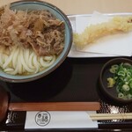 香川一福 - 肉うどん 840円、海老 270円→150円