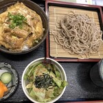 越後そば あたご亭 - かつ丼セット　880円（2022年5月上旬）