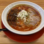 博多豚骨ラーメン 一純屋 - 辛豚ラーメン　880円