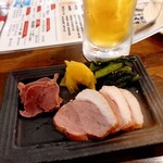 Yakitori Banchou - 地鶏の燻製と野沢菜漬け