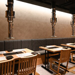 焼肉みゆき苑 - テーブル