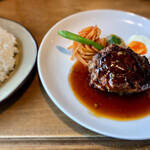 Kamakura Guriru Youshoku Bisutoro -  黒毛和牛にんにく照り焼きハンバーグ