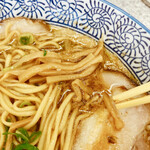 中華そば土屋商店 - 半分くらいに細くなったメンマ