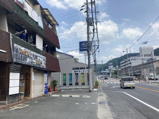 Nikuryourinomise Matsunoya - 河内国分からR25を奈良方面。ジェイテクトの手前左に、お店あります。