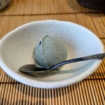 すし匠 - 黒豆とヨモギのアイス