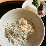 山玄茶 - やっぱりちりめん山椒と鯛でんぷ。一番好き！