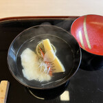 山玄茶 - なんといってもこの濁りの無いクリアなお出汁に脱帽です！