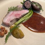 Installation Table ENSO L'asymetrie du calme - 金城豚