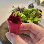 Installation Table ENSO L'asymetrie du calme - 見るからにビーツですが、ビーツのカリカリ食感と美味しさに驚愕♡