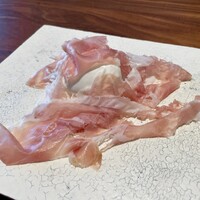 DIRETTO - 岐阜のボンダボン（BON　DABON）のペルシュウと水牛のモッツァレラ