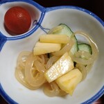 中国精進料理 凛林 - くらげとパインの和え物