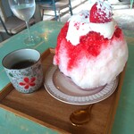 Atorie No Kafe Ando Ba- - ■とろける苺ショート(かき氷)