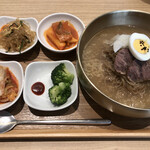 韓国食堂＆韓甘味ハヌリ - 冷麺のセット