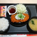 Marunoya - おろしポン酢ロースかつ定食880円