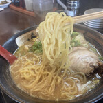 山神山人 - 山神醤油盛り（麺リフト）
