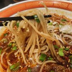 紅虎餃子房 - 紅麻辣タンタン麺