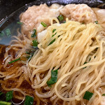 金東厨房 - ワンタン麺のアップ