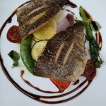 ビストロ ボルドール - 天然イサキのポワレ