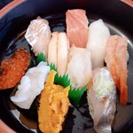 回転寿司 日本海 - ウニ以外は美味しい