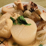 こなや - おでん盛り合わせ。タコが柔らかくて激ウマ！
