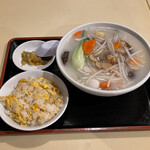 天津菜館 - 