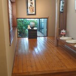 割烹いづみ - 玄関