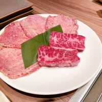 焼肉うしごろ 新宿三丁目店 - 