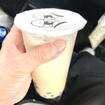 gogo cafe - 黒糖ミルクのタピオカドリンク(600円)で、タピオカ増し(＋100円)。