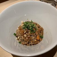 地葉 栄 - 絶品よだれ鶏のまぜそば