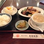 廣東飯店 - 牛肉と筍の炒め＠\700ランチ