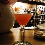 加藤 - 桜とフレッシュ苺のマティーニ