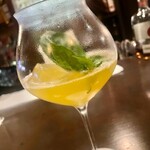 ザ・バー・カサブランカ - 2022.6.  パッションフルーツシャンパンカクテル