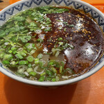 伊蘭香 - 私、特製牛肉麺　平麺　微辛　パクチー・葉ニンニク 有り