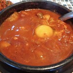 コッテジ - 豆腐チゲ（激辛）（生卵を入れて）