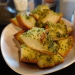 明ごころ本店　洋食店 - ガーリックトースト