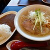 大衆食堂 中華そばとおコメの店 メシケン。