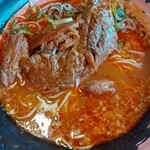 ラーメンからや - 真っ赤なスープに浮かぶとろ肉