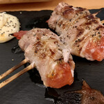 チャコールスタンド ベンテン - トマト豚バラ巻き