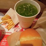 Wendy‘s Ｆirst Kitchen - Jr.てりやきバーガー、天空の抹茶 アイスＭ
                      、フレンチフライポテトＳ
                      