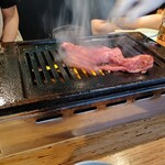 焼肉ホルモン 肉五郎 - レアロース焼いてくれる