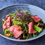 "Japanese Black Beef" Roast Beef Salad