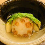 銀座 小十 - ・賀茂茄子、加賀蓮根の海老真丈挟み