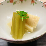 もめん - 若筍と若蕗。柔らかく瑞々しく伸びやか。