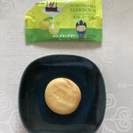 ニューデイズ - 料理写真:お味は普通に湘南ゴールドのジャムが混ぜた餡が入ってました。