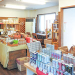 谷口農場直売店＆カフェ まっかなトマト - 北海道各地のあまざけも販売中！