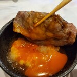 焼肉 拍手喝采 - ポン酢に卵黄合いました♡