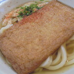 はまきた食堂 - きつねうどん　大きな油揚げ