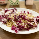 タベルナ・バルボーネ - ホタテとラディッキオのアーリオオーリオ